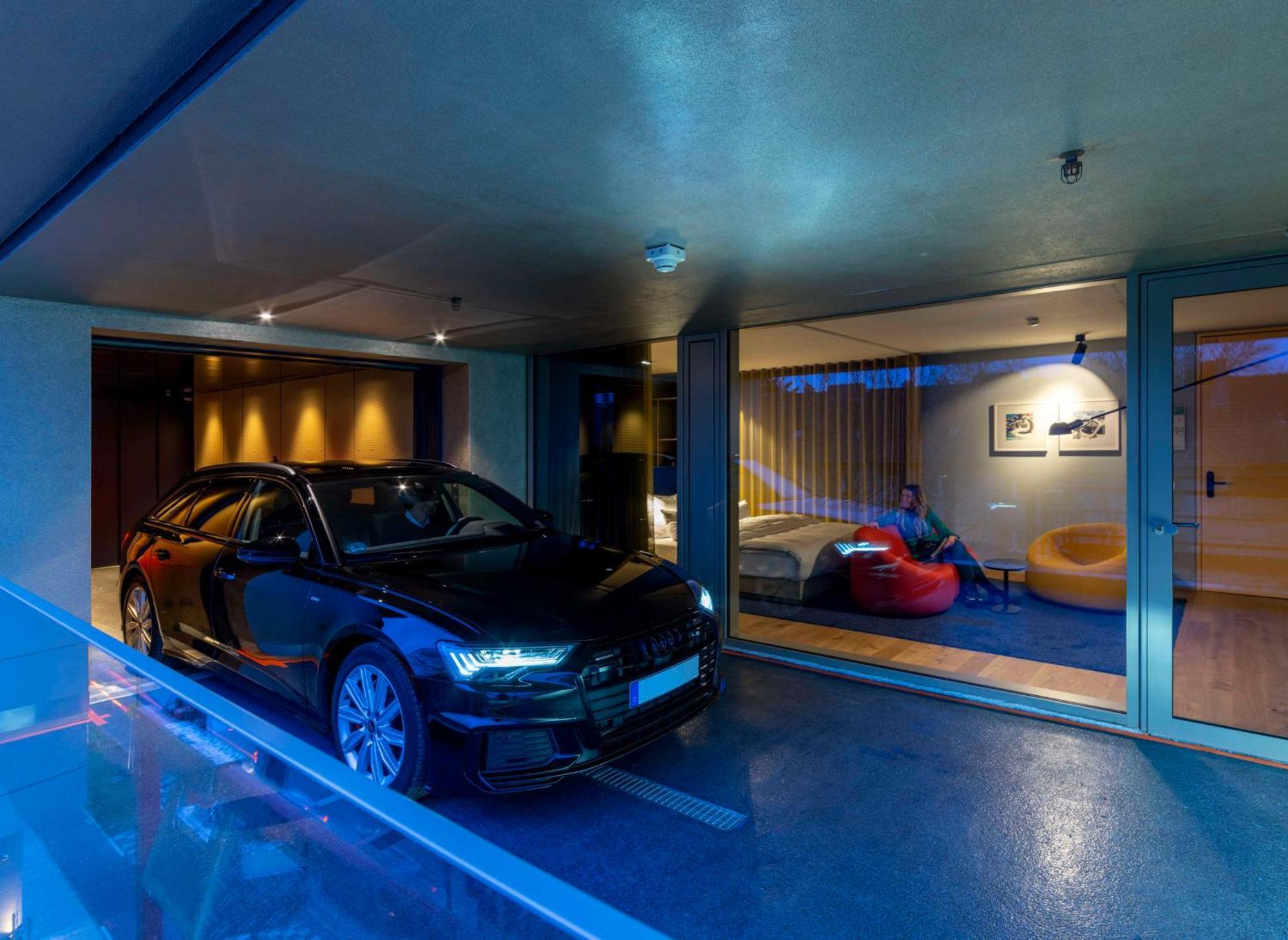 B'mine Hotel 4*